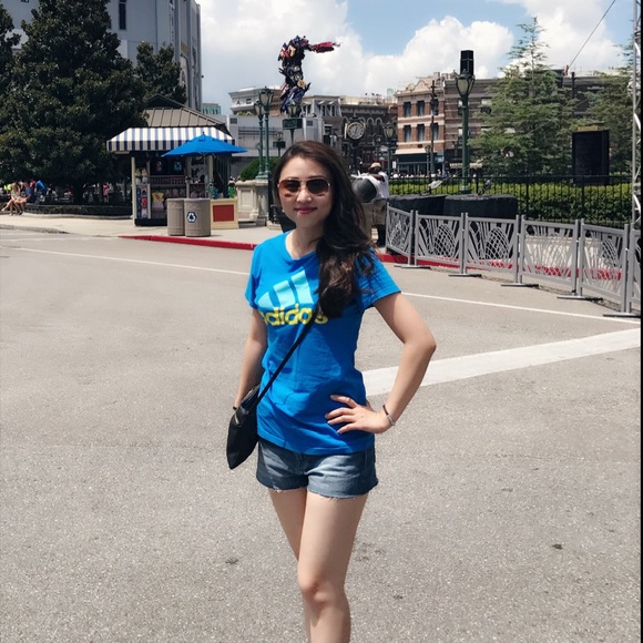 Meet your Posher, Linh - Picture 5 of 8